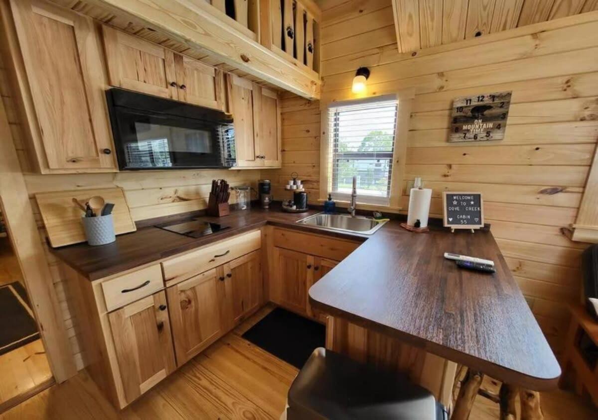 Picturesque Family Cabin With Loft In Tennessee Севьервилл Экстерьер фото